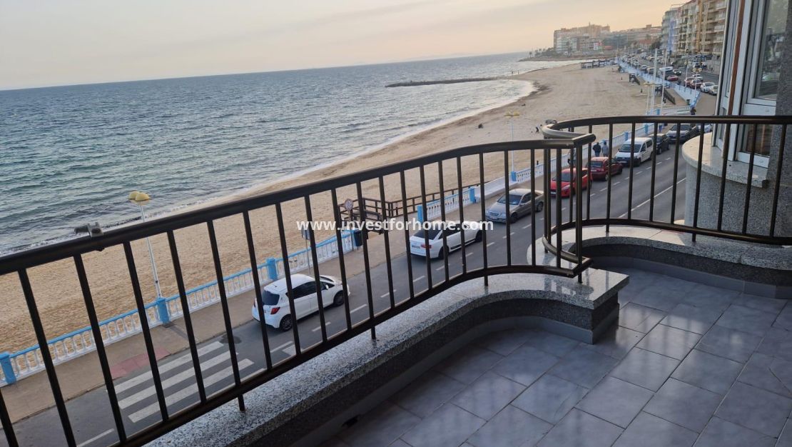 Sale - Apartment - Torrevieja - Playa de los Locos