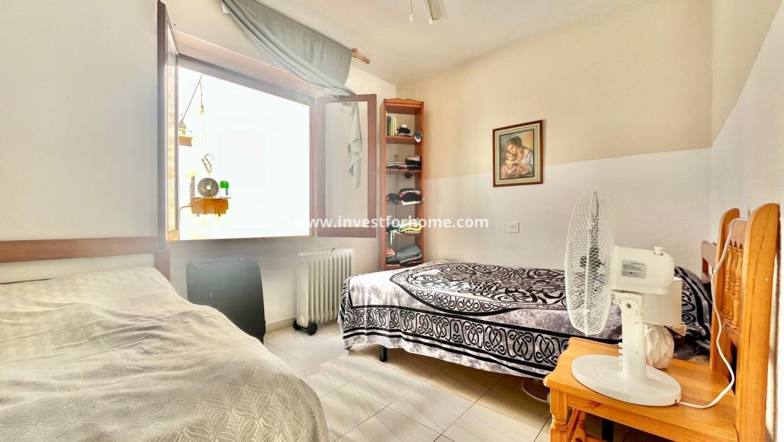 Sale - Apartment - Torrevieja - Playa de los Locos