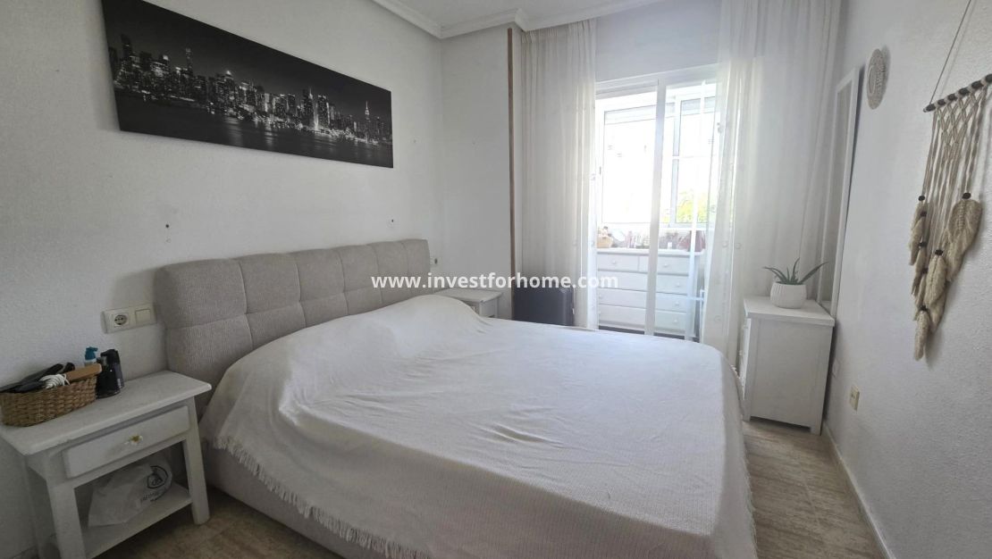 Sale - Apartment - Torrevieja - Playa de los Locos