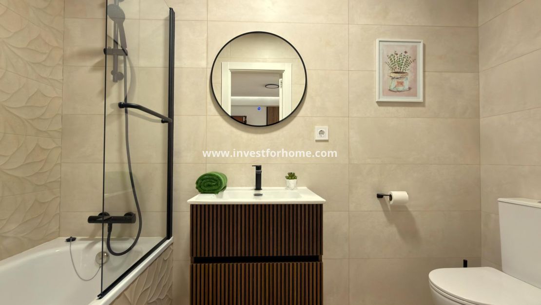 Sale - Apartment - Torrevieja - Playa de los Locos
