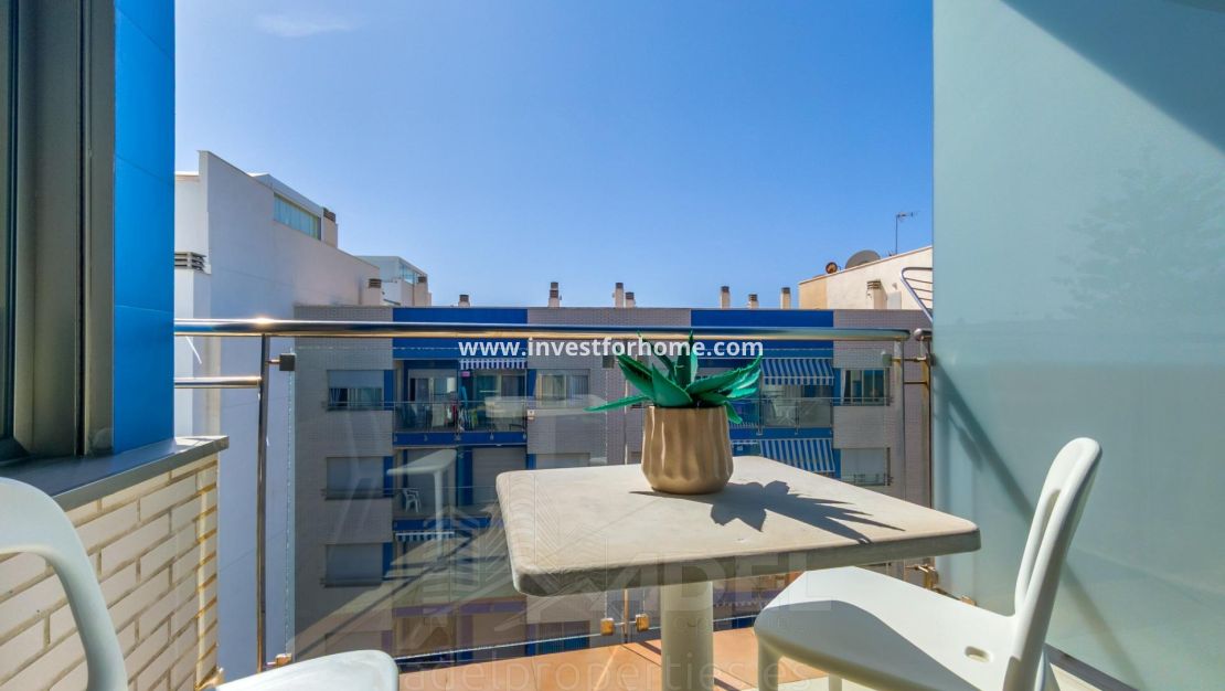 Sale - Apartment - Torrevieja - Playa de los Locos