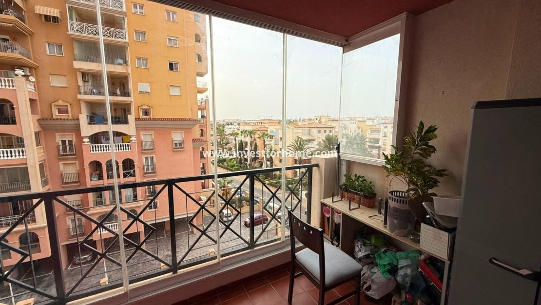 Sale - Apartment - Torrevieja - Playa de los Locos