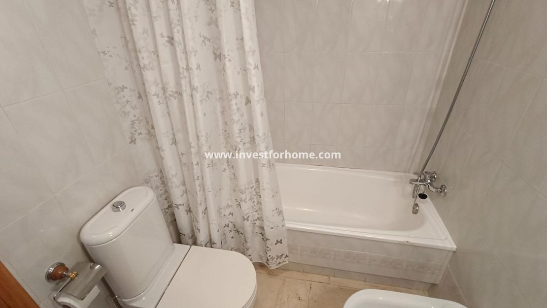 Sale - Apartment - Torrevieja - Playa de los Locos