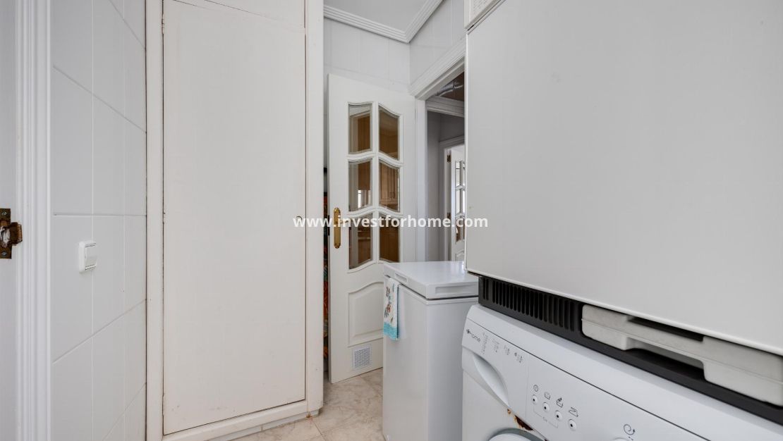 Sale - Apartment - Torrevieja - Playa del Acequión