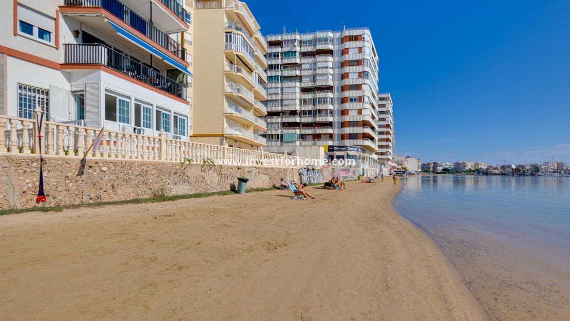 Sale - Apartment - Torrevieja - Playa del Acequión