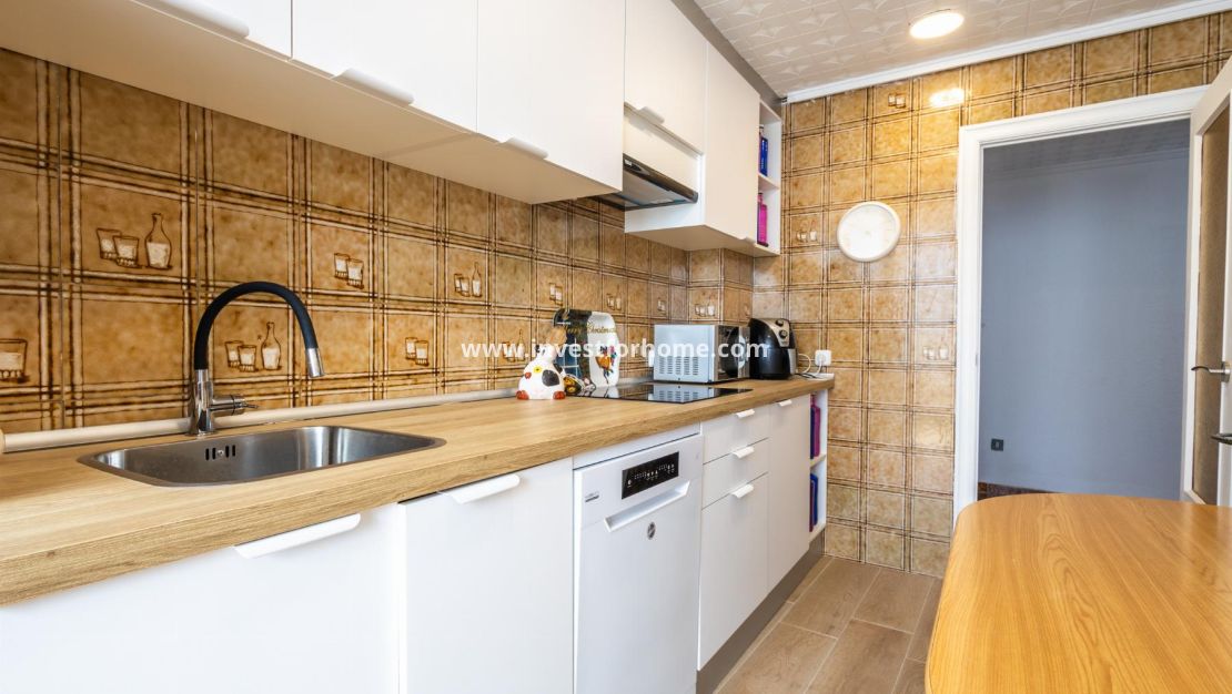 Sale - Apartment - Torrevieja - Playa del Acequión