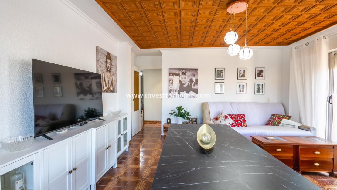 Sale - Apartment - Torrevieja - Playa del Acequión