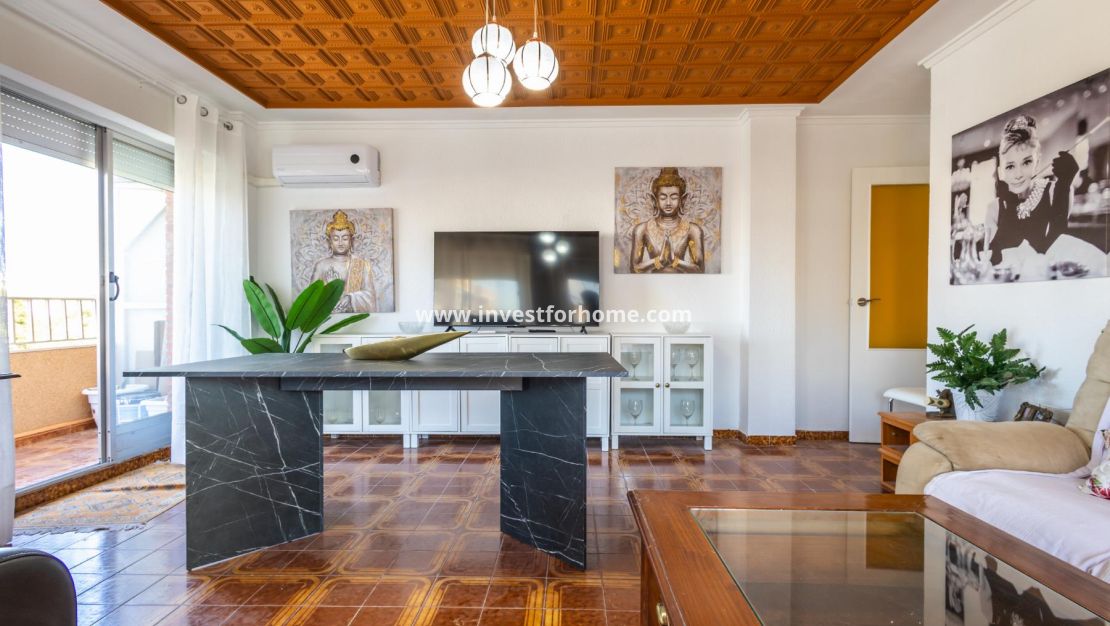 Sale - Apartment - Torrevieja - Playa del Acequión