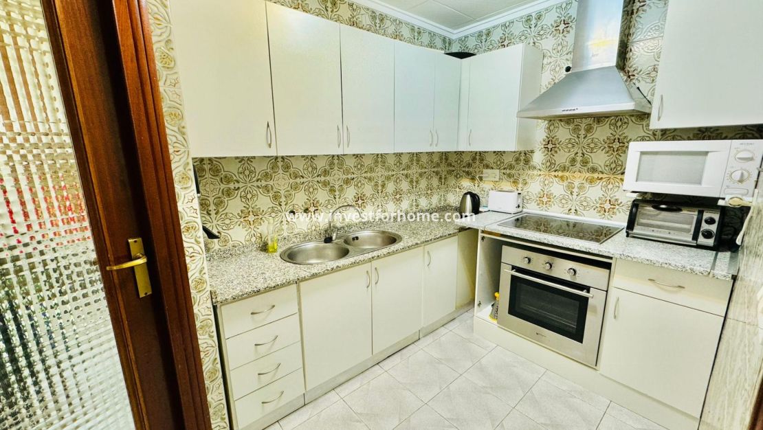 Sale - Apartment - Torrevieja - Playa del Acequión