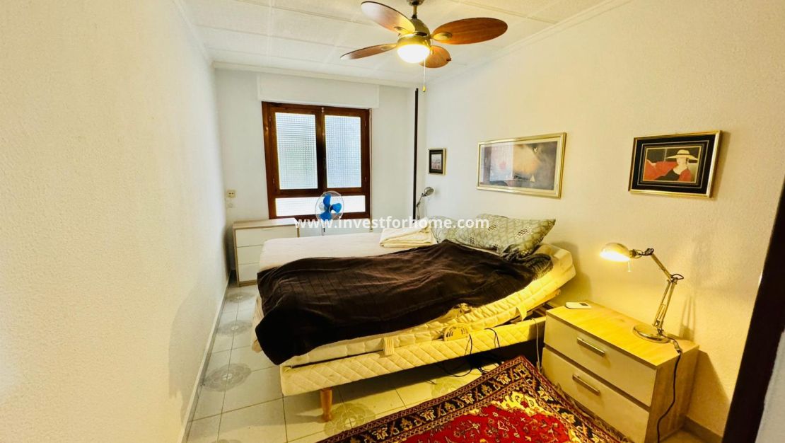 Sale - Apartment - Torrevieja - Playa del Acequión