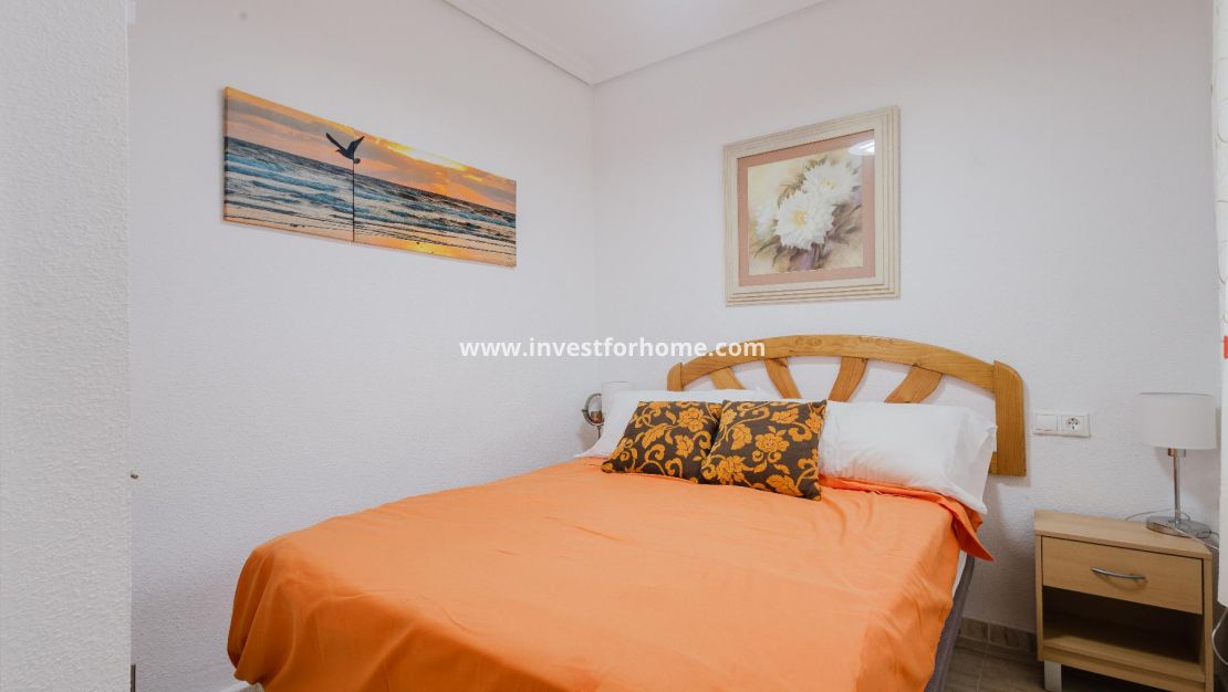 Sale - Apartment - Torrevieja - Playa del Acequión