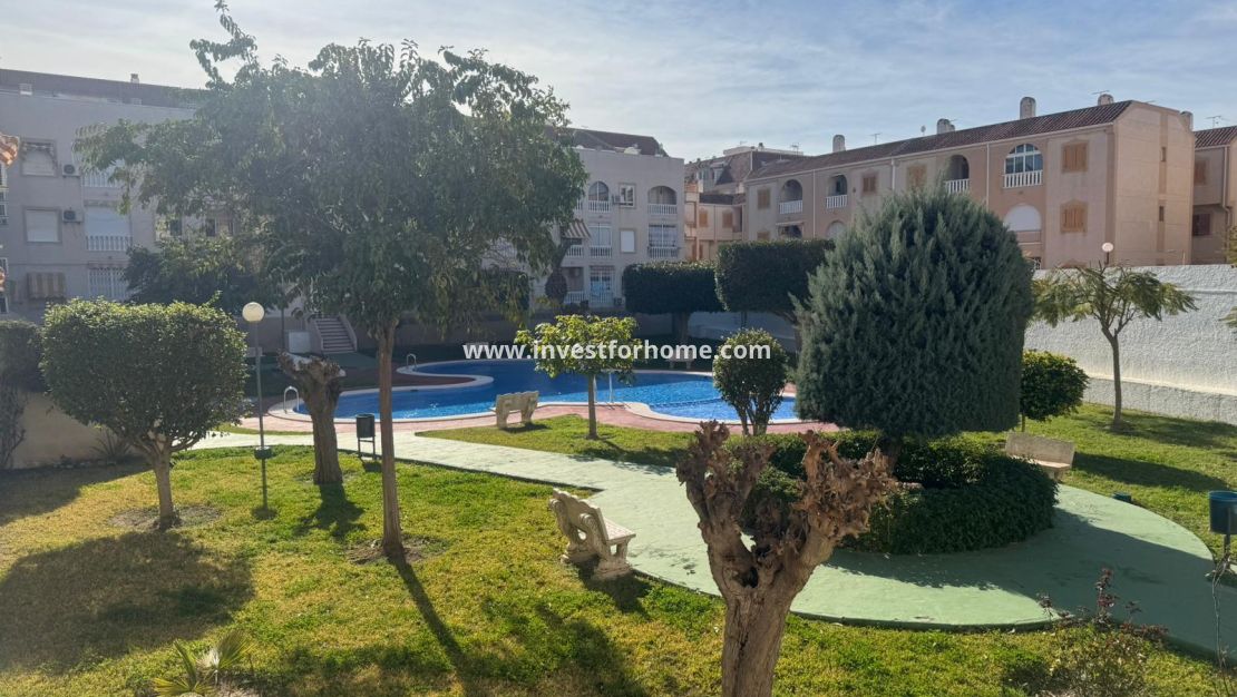 Sale - Apartment - Torrevieja - Playa del Acequión