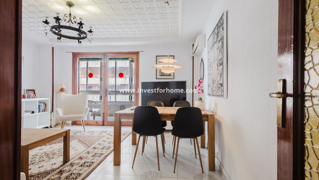 Sale - Apartment - Torrevieja - Playa del Acequión