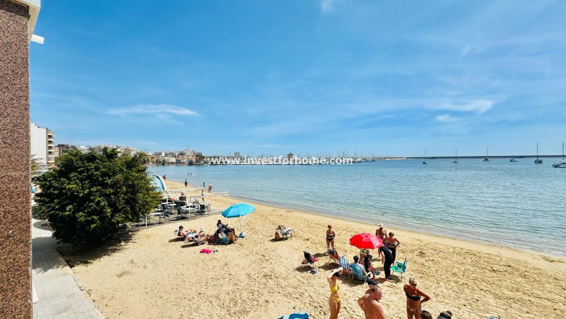 Sale - Apartment - Torrevieja - Playa del Acequión