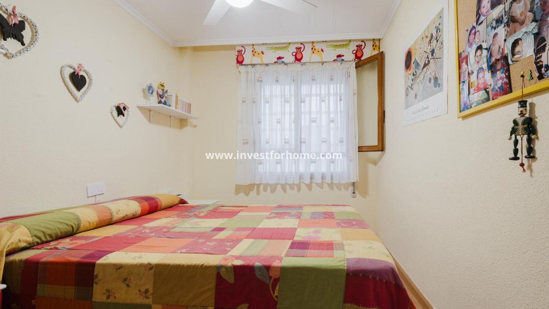 Sale - Apartment - Torrevieja - Playa del Acequión