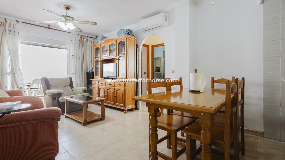 Sale - Apartment - Torrevieja - Playa del Acequión