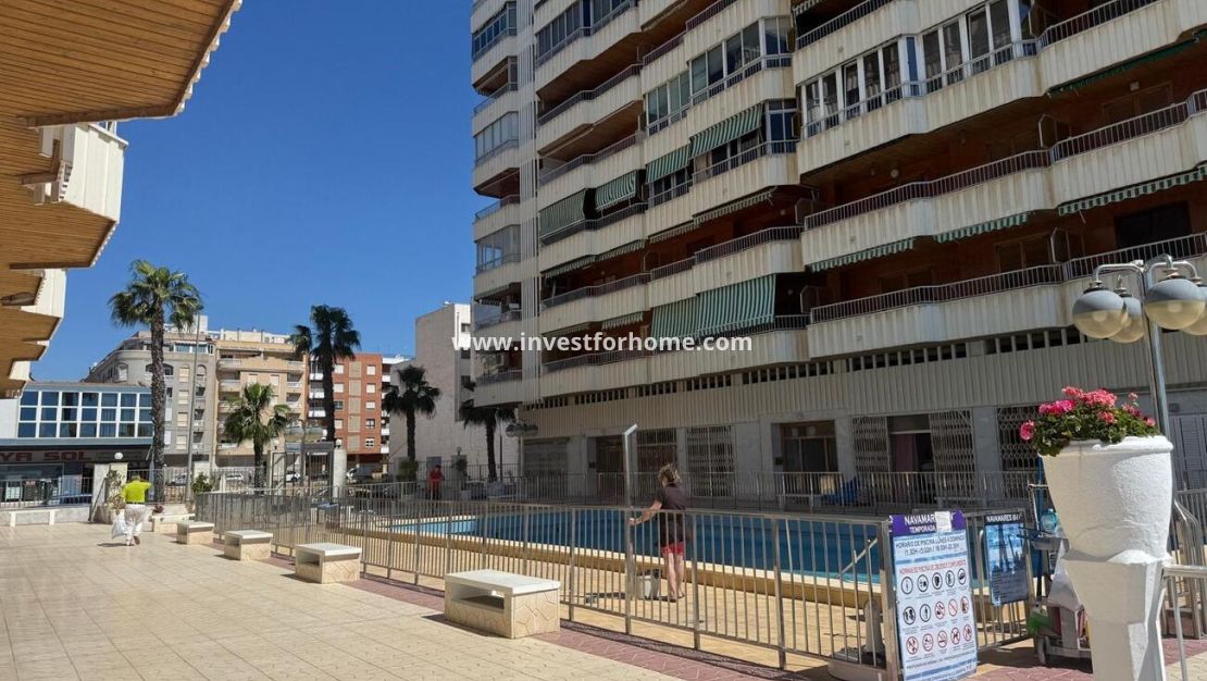 Sale - Apartment - Torrevieja - Playa del Acequión