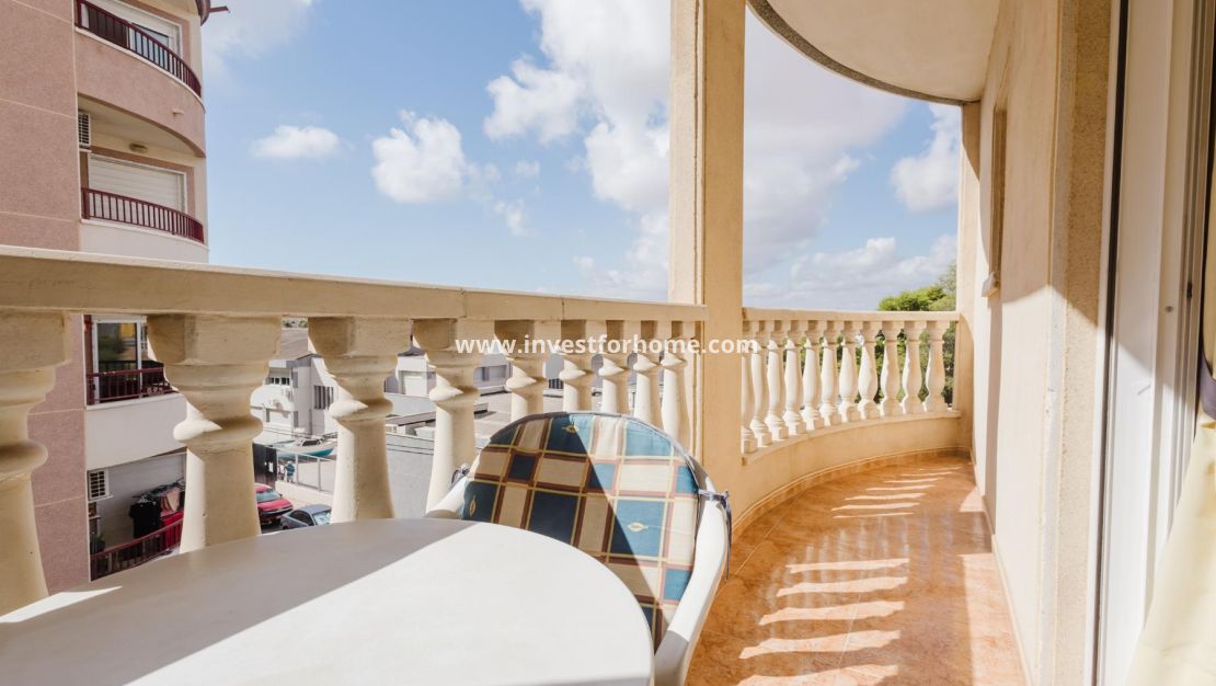 Sale - Apartment - Torrevieja - Playa del Acequión
