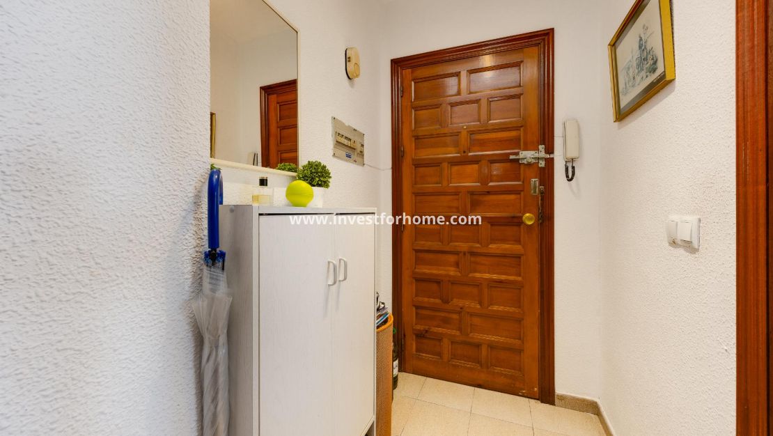 Sale - Apartment - Torrevieja - Playa del Acequión