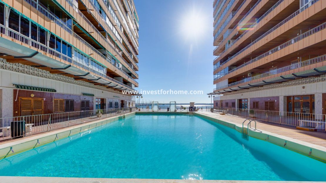 Sale - Apartment - Torrevieja - Playa del Acequión