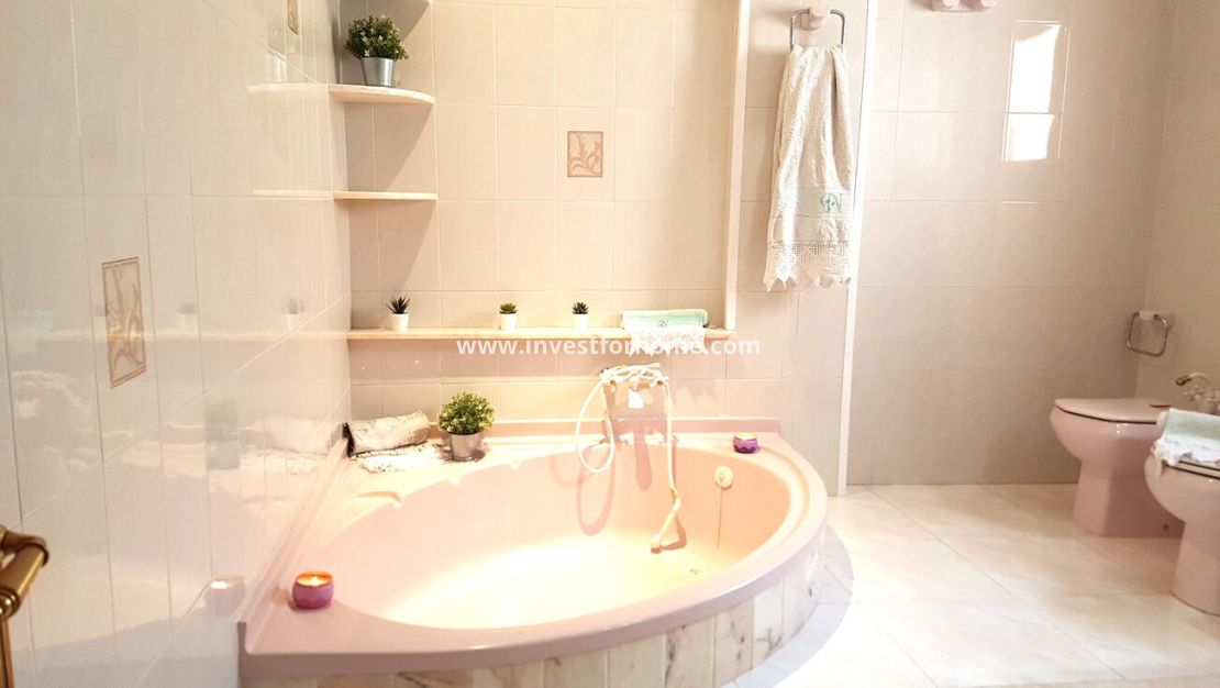 Sale - Apartment - Torrevieja - Playa del Cura