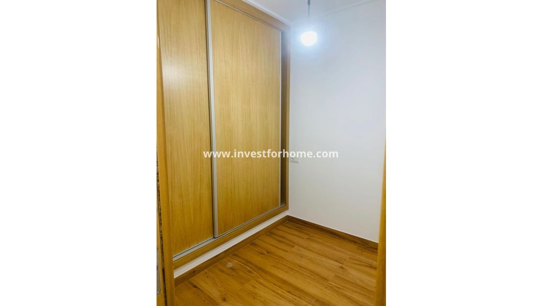 Sale - Apartment - Torrevieja - Playa del Cura