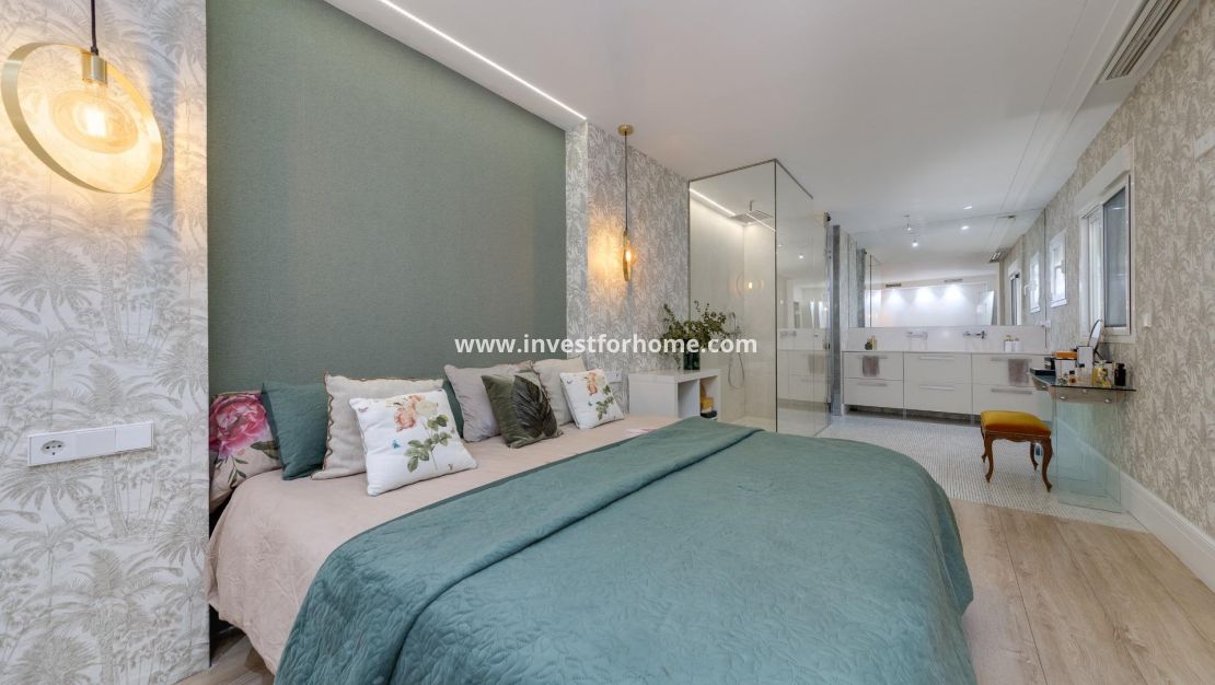 Sale - Apartment - Torrevieja - Playa del Cura