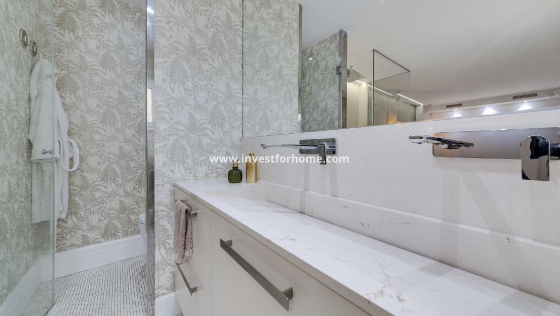 Sale - Apartment - Torrevieja - Playa del Cura