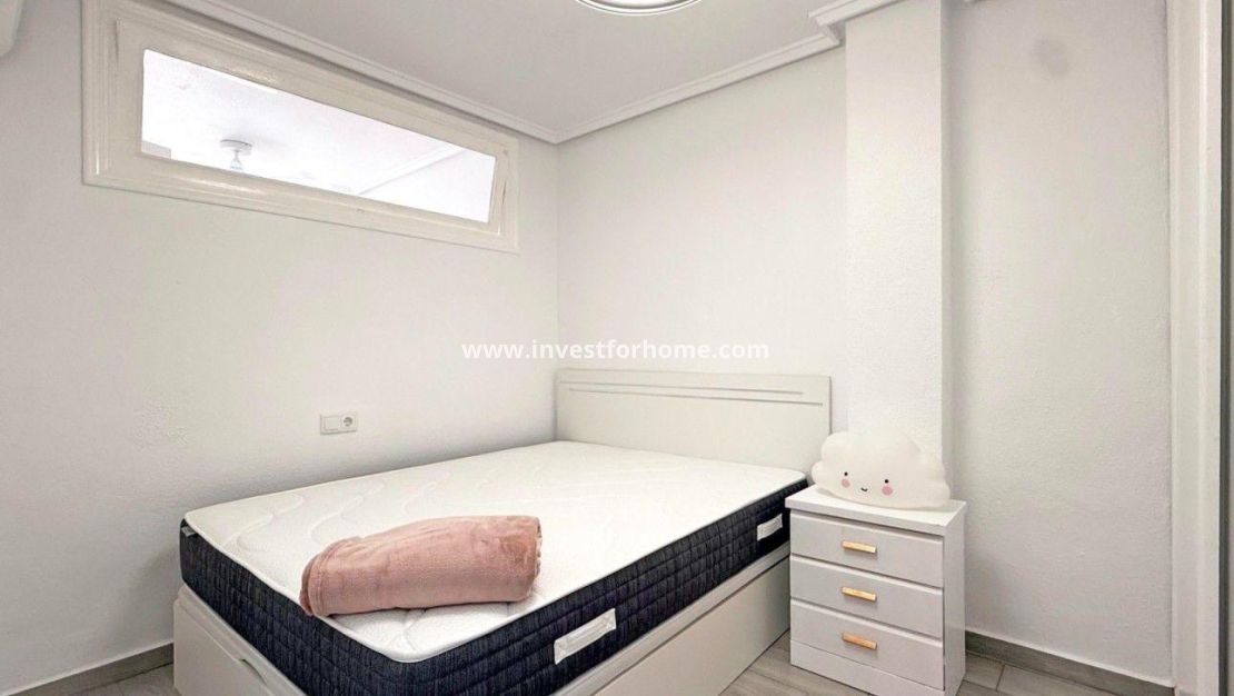 Sale - Apartment - Torrevieja - Playa del Cura