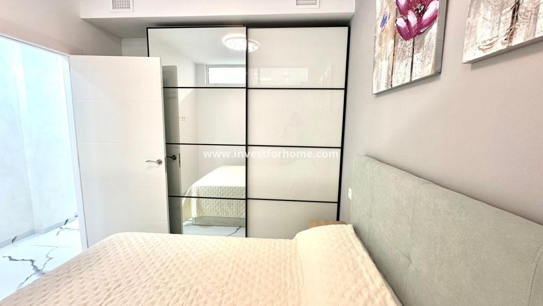 Sale - Apartment - Torrevieja - Playa del Cura