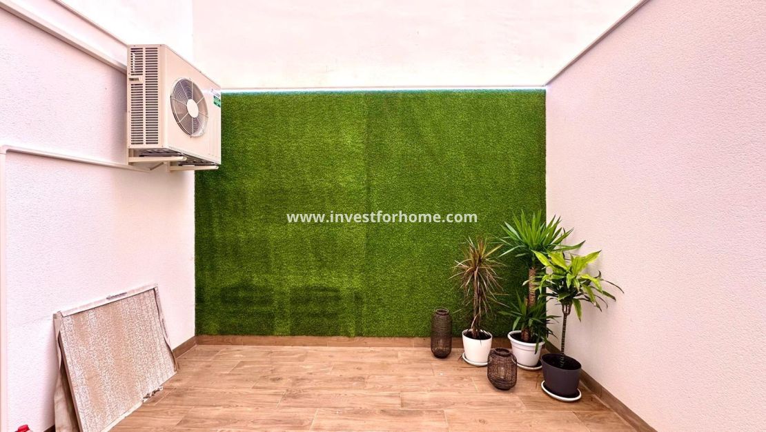 Sale - Apartment - Torrevieja - Playa del Cura