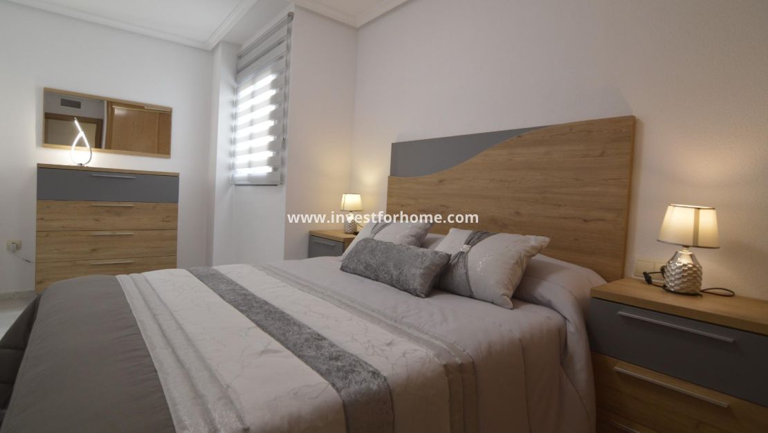 Sale - Apartment - Torrevieja - Playa del Cura