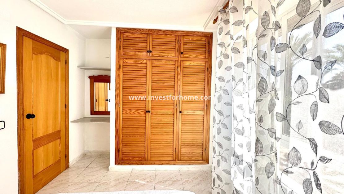 Sale - Apartment - Torrevieja - Playa del Cura