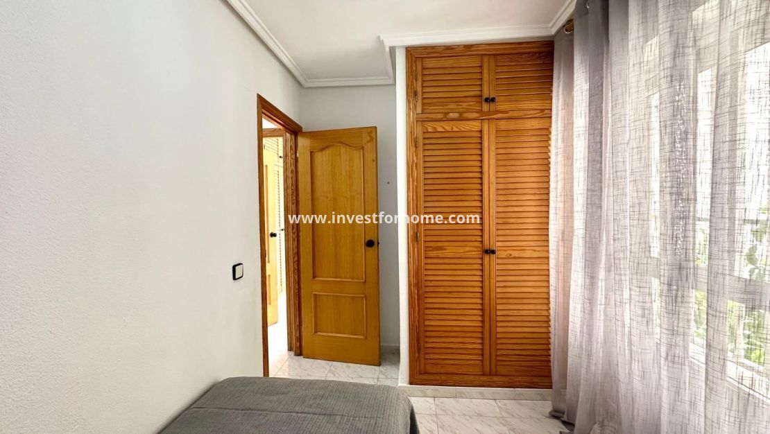 Sale - Apartment - Torrevieja - Playa del Cura