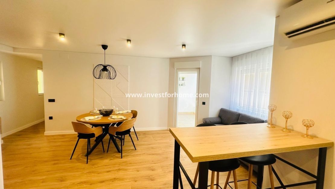 Sale - Apartment - Torrevieja - Playa del Cura