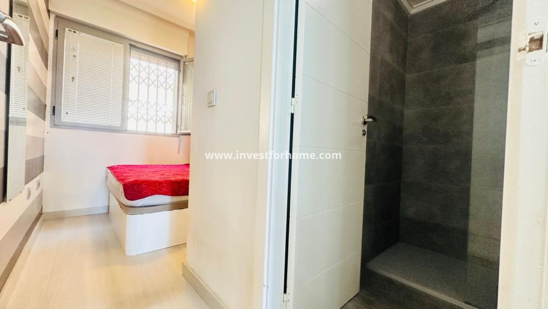 Sale - Apartment - Torrevieja - Playa del Cura