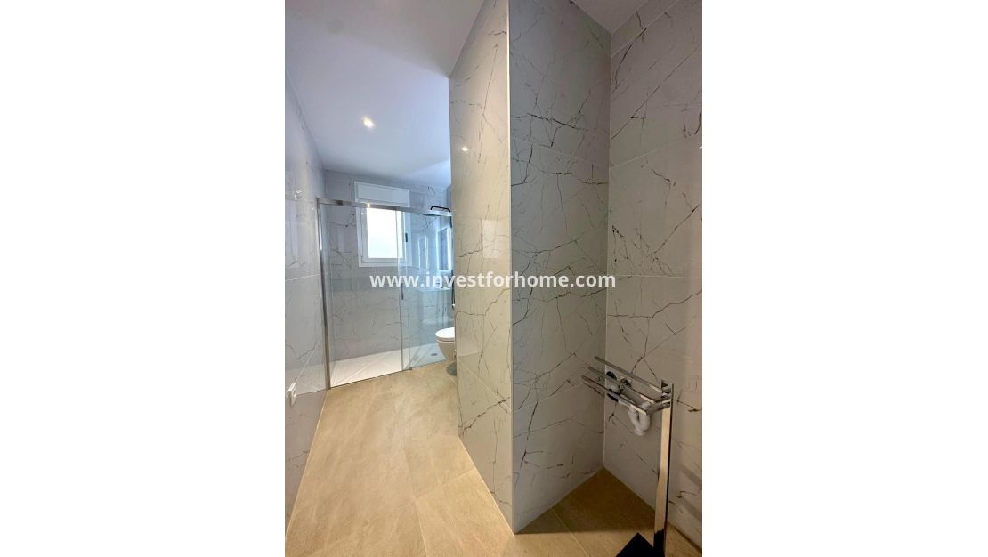 Sale - Apartment - Torrevieja - Playa del Cura