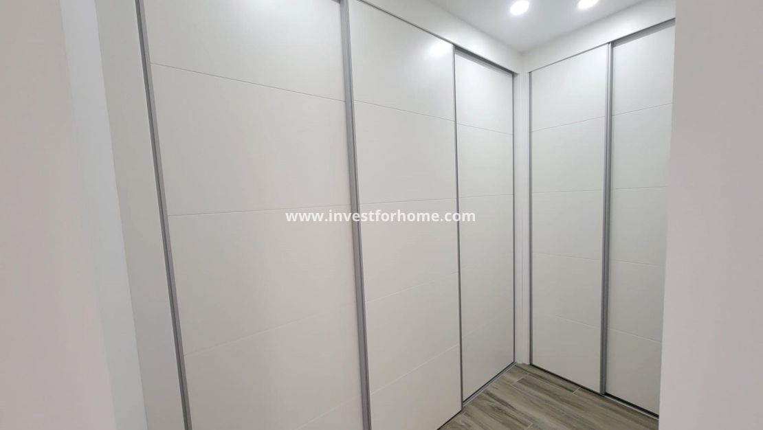 Sale - Apartment - Torrevieja - Playa del Cura