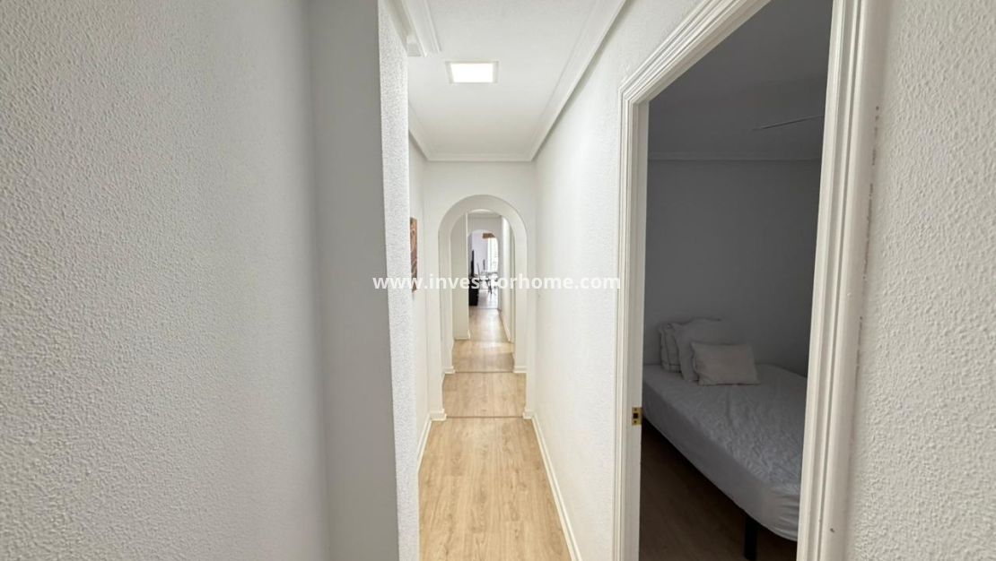 Sale - Apartment - Torrevieja - Playa del Cura