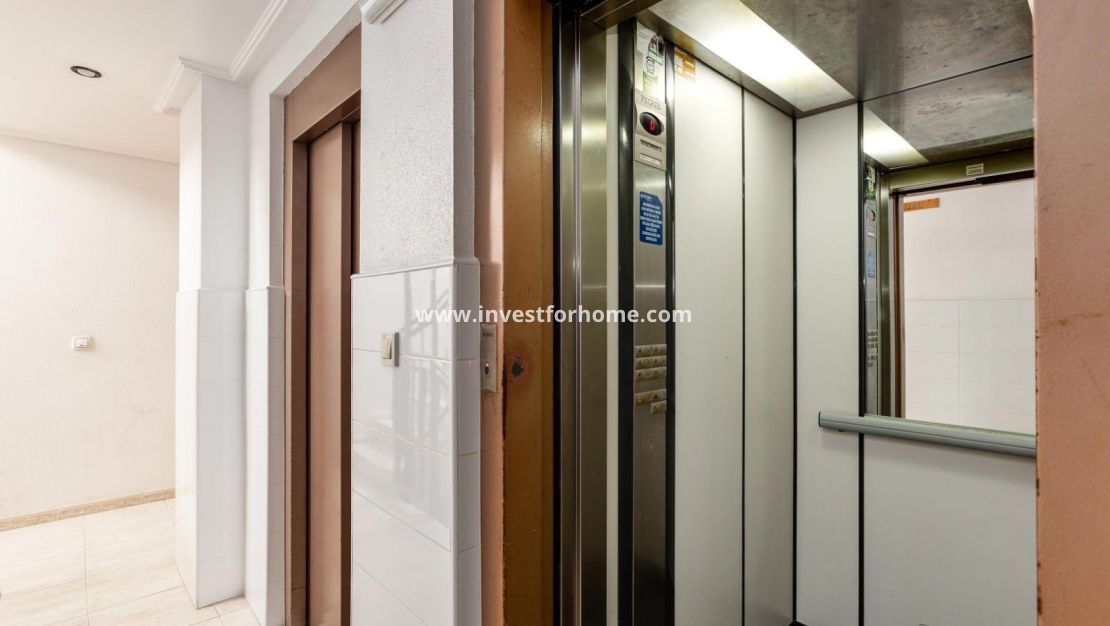 Sale - Apartment - Torrevieja - Playa del Cura