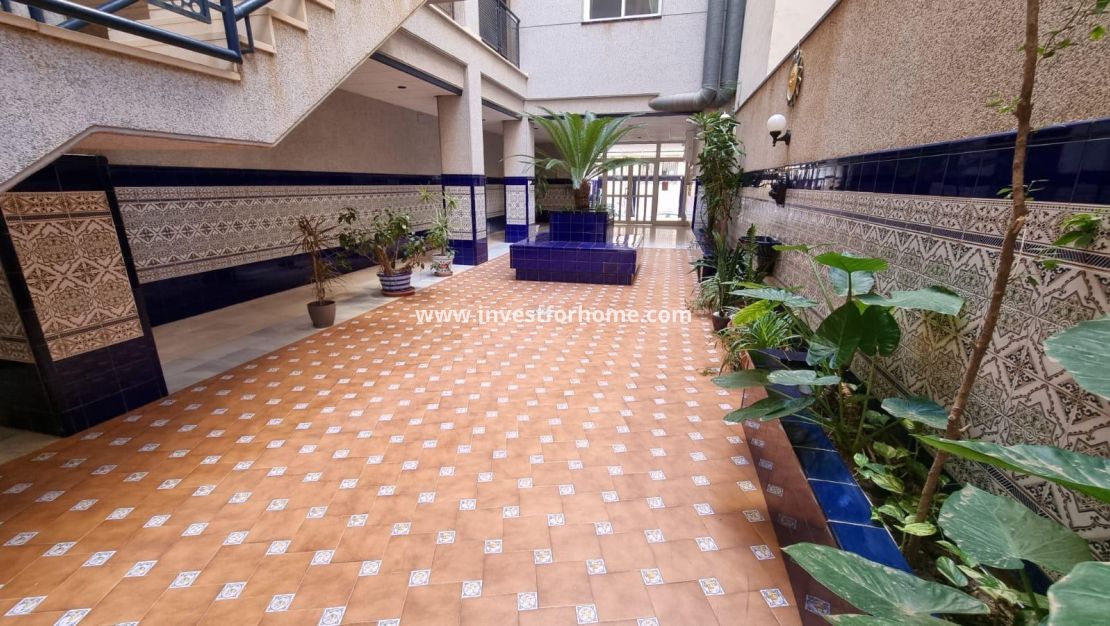 Sale - Apartment - Torrevieja - Playa del Cura