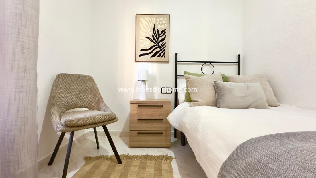 Sale - Apartment - Torrevieja - Playa del Cura