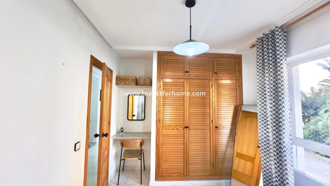 Sale - Apartment - Torrevieja - Playa del Cura