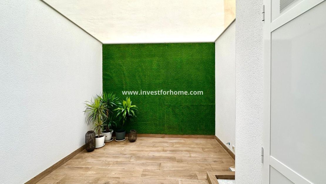 Sale - Apartment - Torrevieja - Playa del Cura