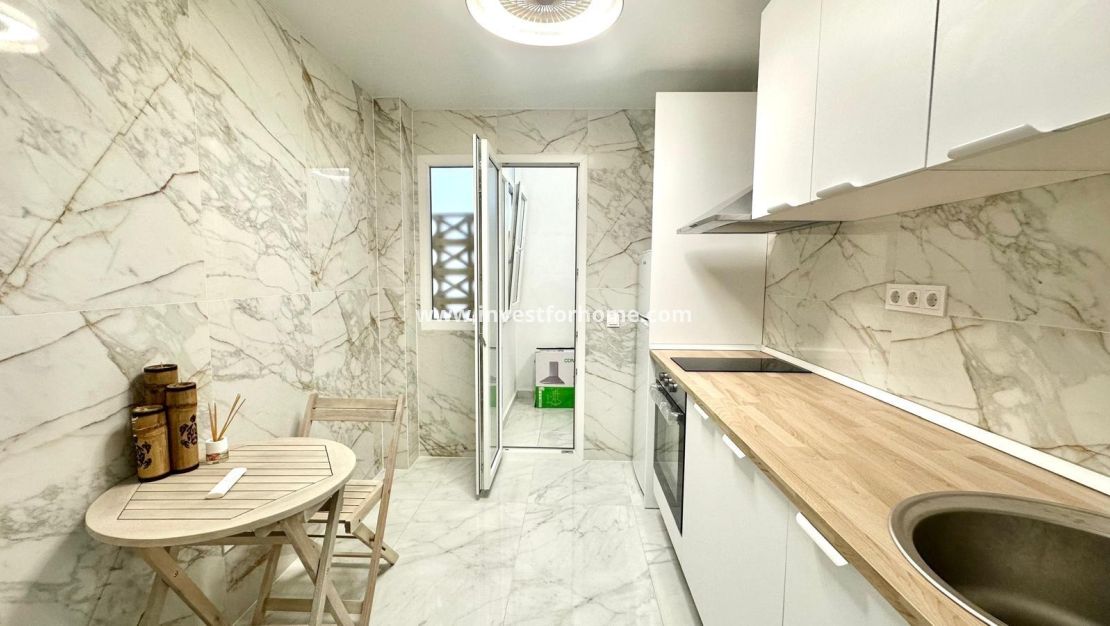 Sale - Apartment - Torrevieja - Playa del Cura