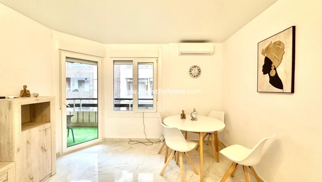 Sale - Apartment - Torrevieja - Playa del Cura