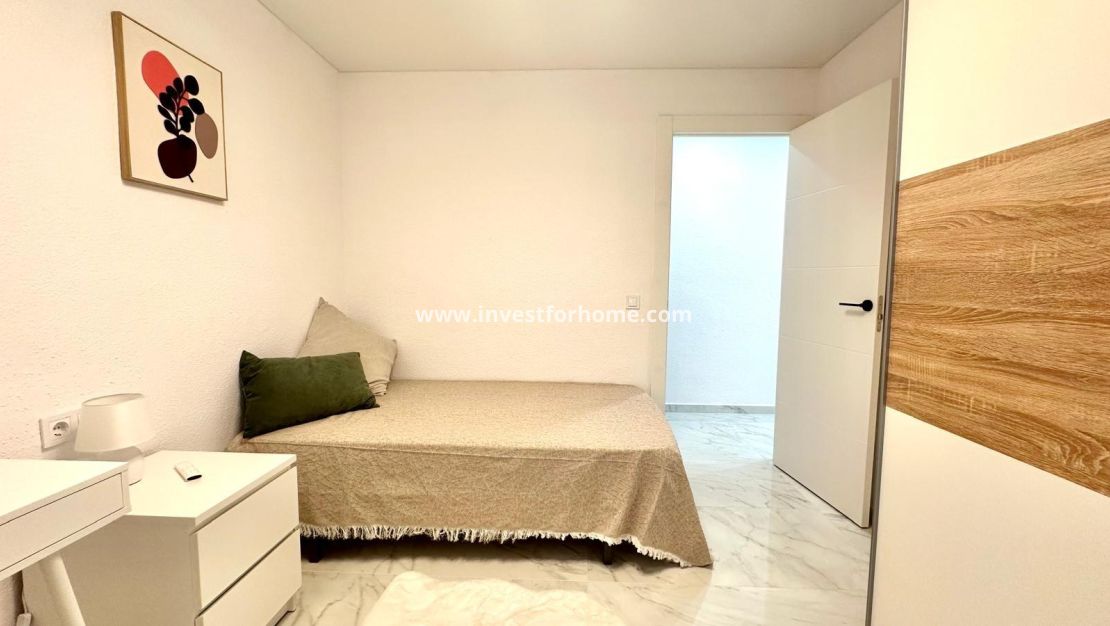 Sale - Apartment - Torrevieja - Playa del Cura