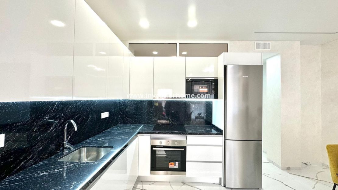 Sale - Apartment - Torrevieja - Playa del Cura