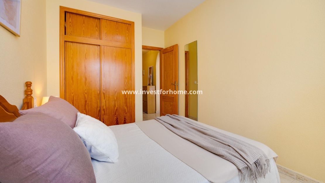 Sale - Apartment - Torrevieja - Playa del Cura