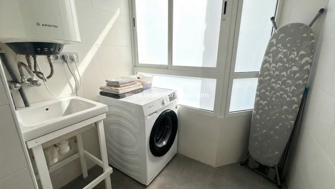 Sale - Apartment - Torrevieja - Playa del Cura